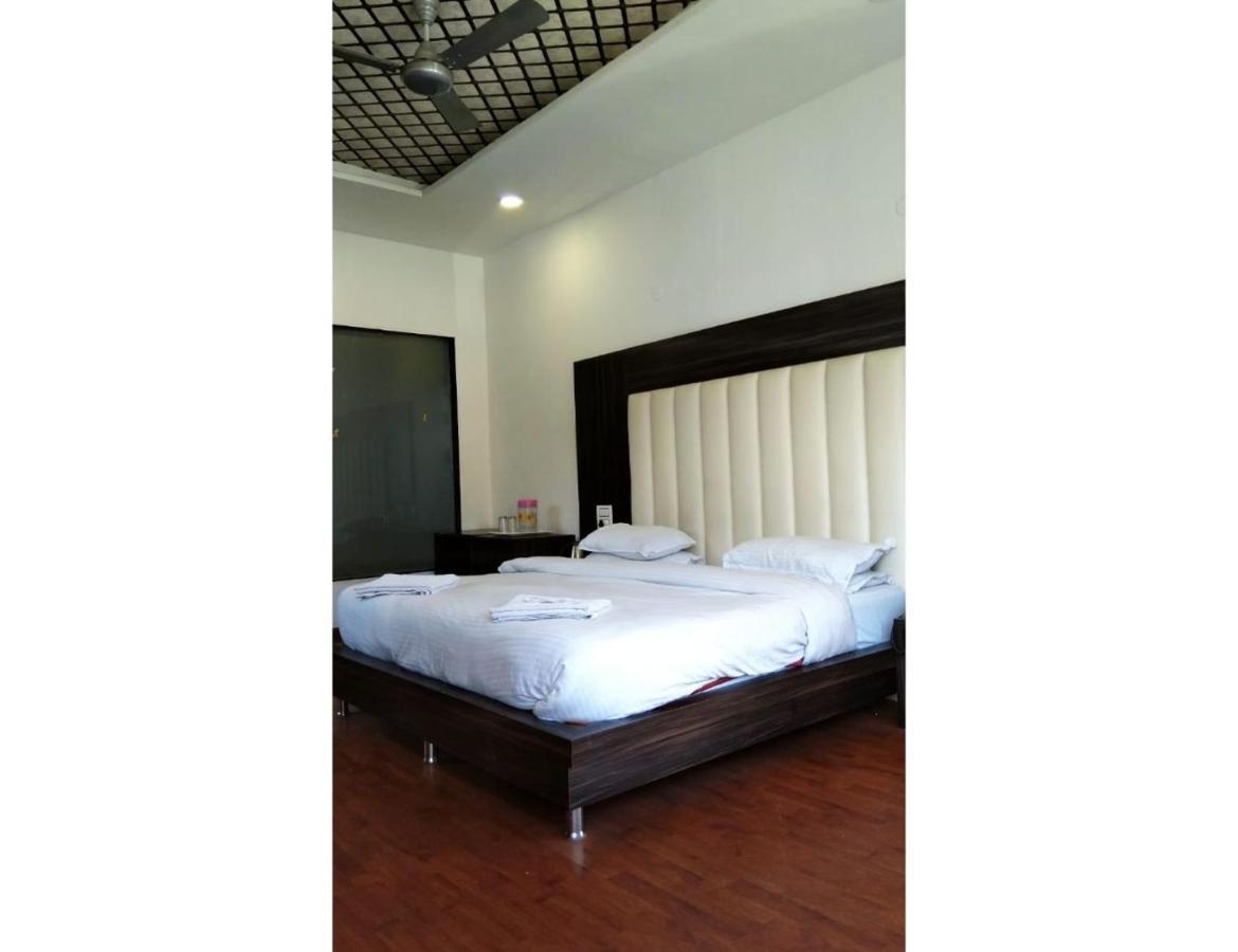Hotel Dalhousie Grand Banikhet المظهر الخارجي الصورة