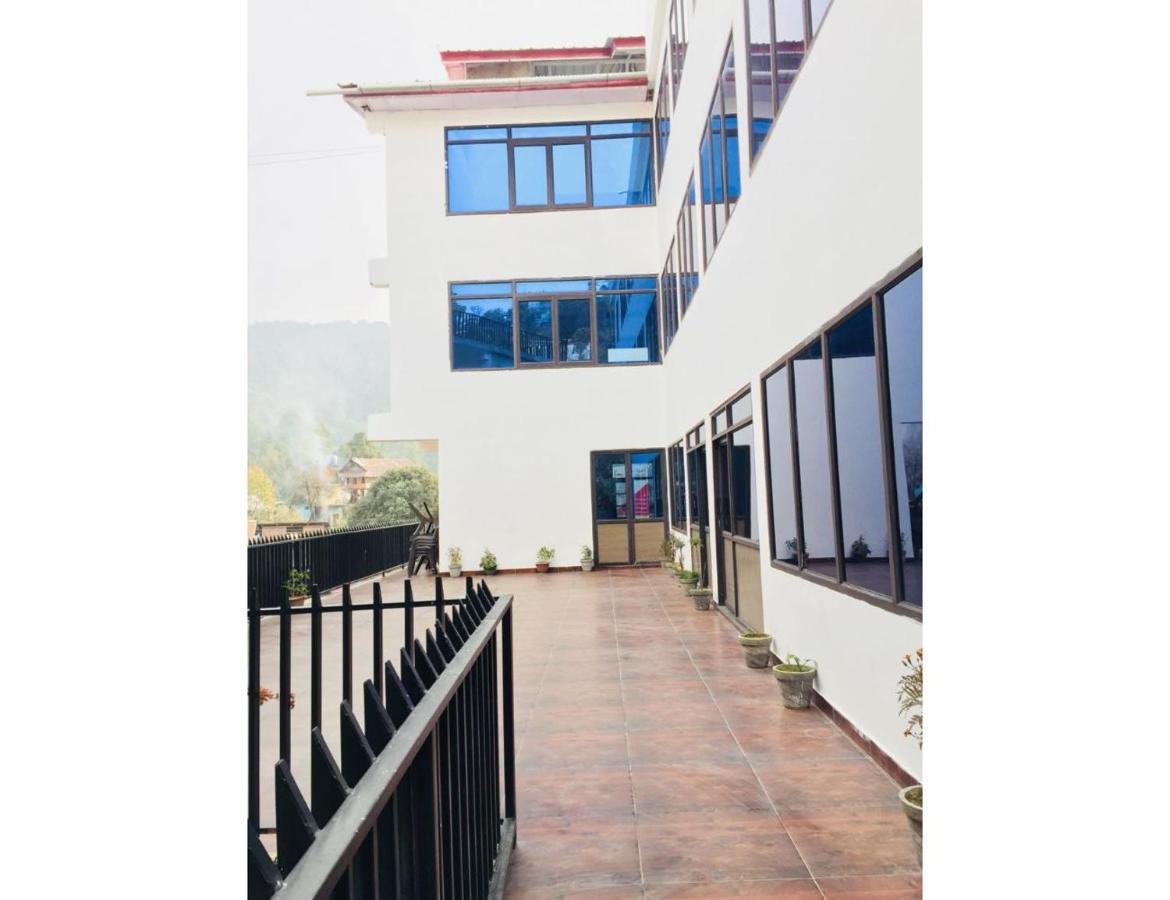 Hotel Dalhousie Grand Banikhet المظهر الخارجي الصورة